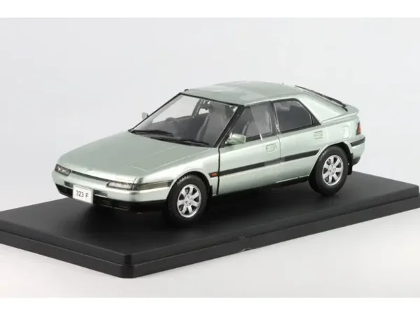 Whitebox - Mazda 323 F - 1989