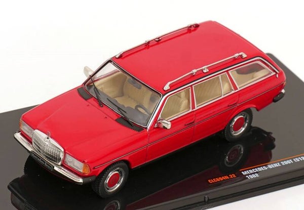 IXO Models - Mercedes Benz 200T (S123) - 1982