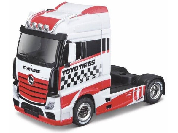 Bburago Mercedes Actros Gigaspace - Toyo Tires