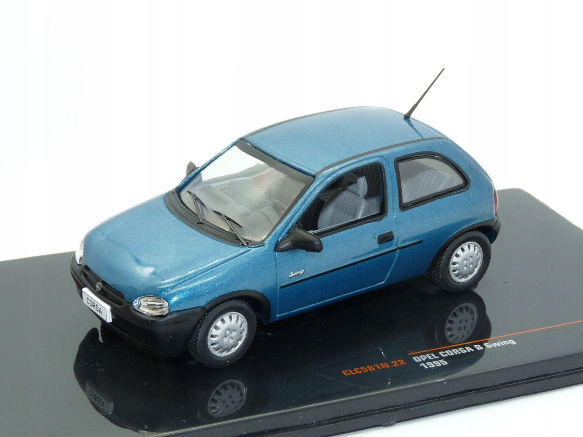 IXO Models - Opel Corsa B Swing - 1995