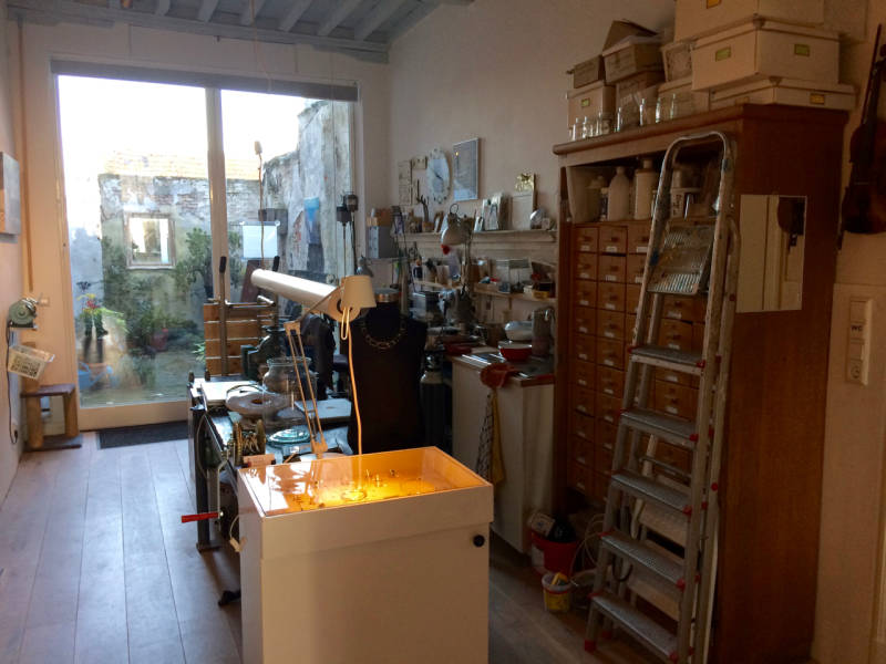 Het atelier en ons binnenplaatsje