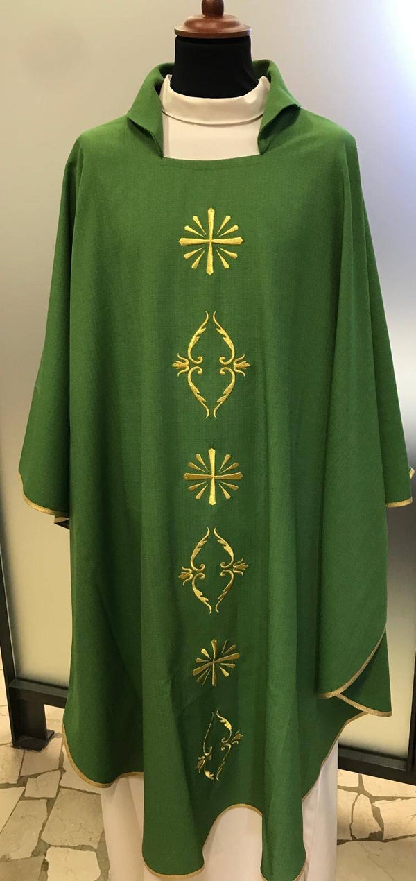 ART. 37 CASULA SPECIALE RICAMO ORO