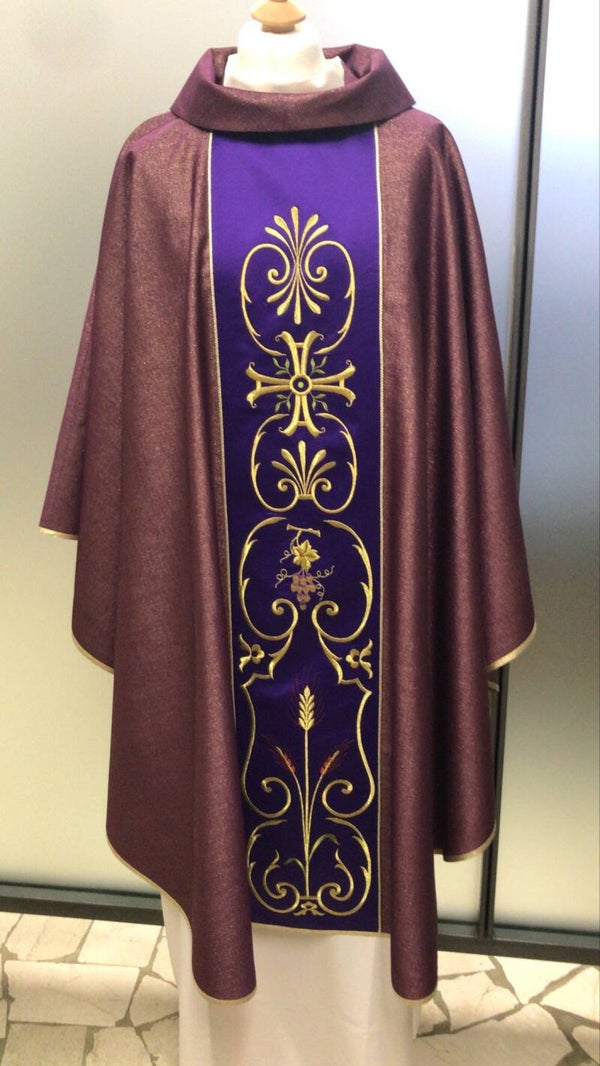 ART. 817 CASULA PAPALE