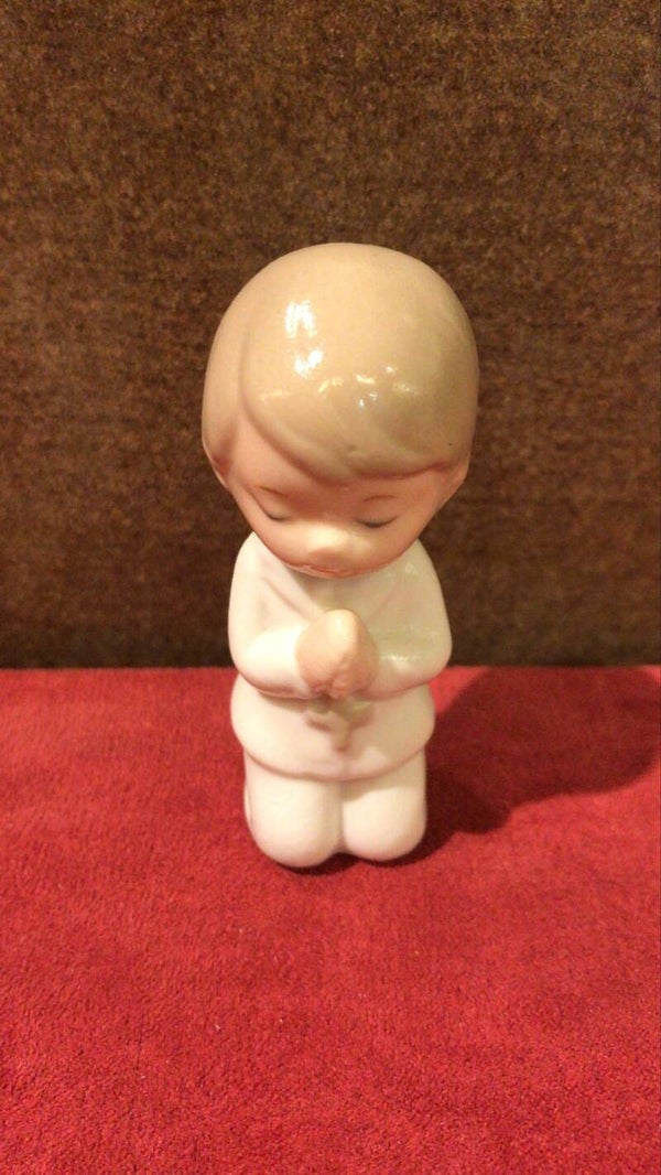 ART. BIMBI IN PREGHIERA