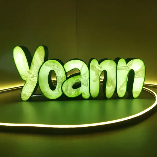 Prénom lumineux personnalisé 3D, 5 Lettres avec images. image dans les face