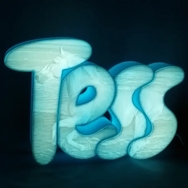 Prénom lumineux personnalisé 3D, 4 Lettres en lithophanie. image dans les face.