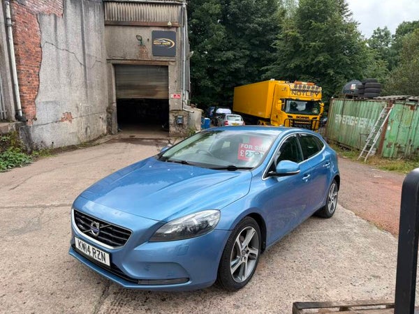 Volvo V40 SE Lux Nav D2