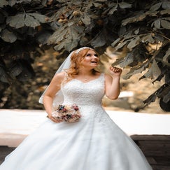 bride-6538972_1280-standard.jpg