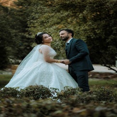 newlyweds-5779482_1280-standard.jpg