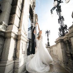 wedding-couple-their-wedding-day-budapest-standard.jpg