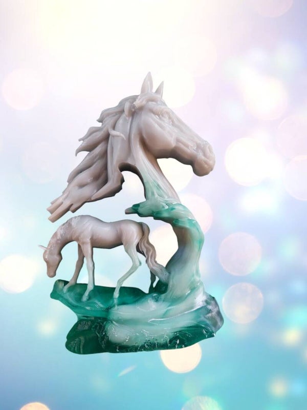 Décoration en Résine Époxy – Tête de Cheval & Poulain