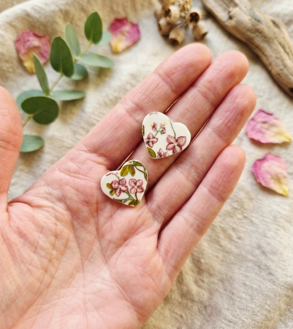 Boucles d'oreilles Cœur en Faïence Ancienne – Bijoux Artisanaux