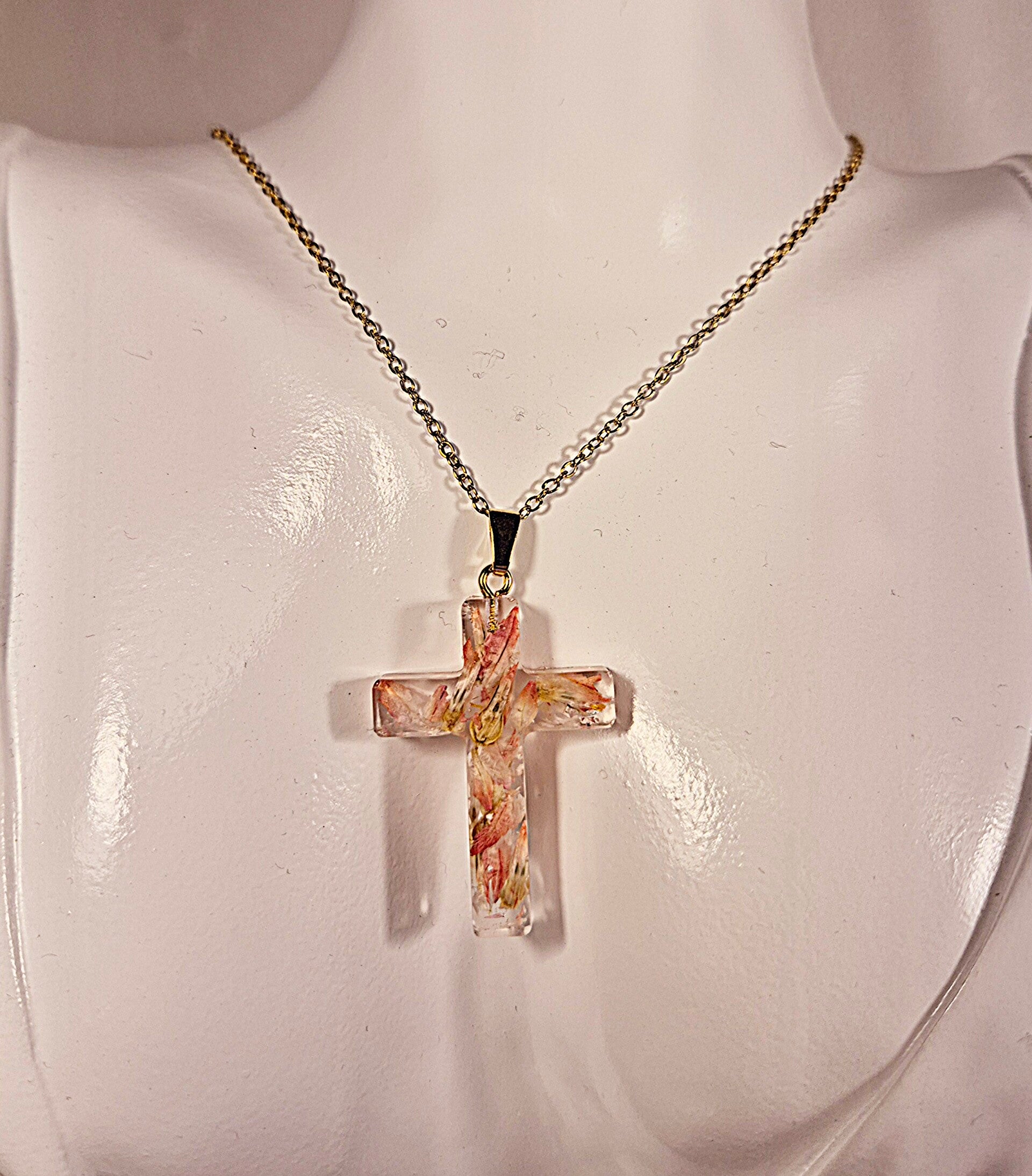🌸Croix en résine avec fleurs séchées🌸