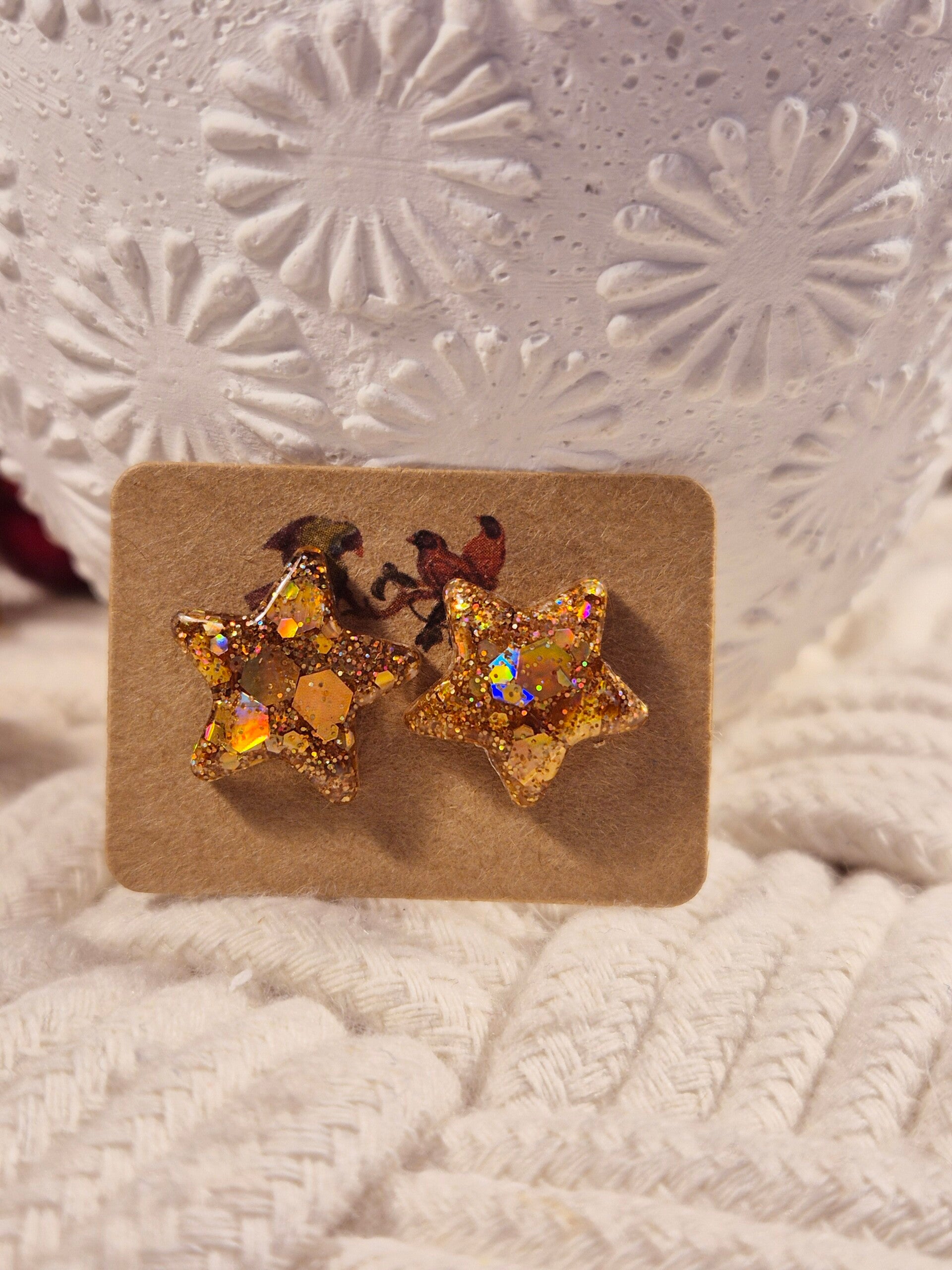 Boucles d’oreilles étoile personnalisées avec vos pétales de fleurs