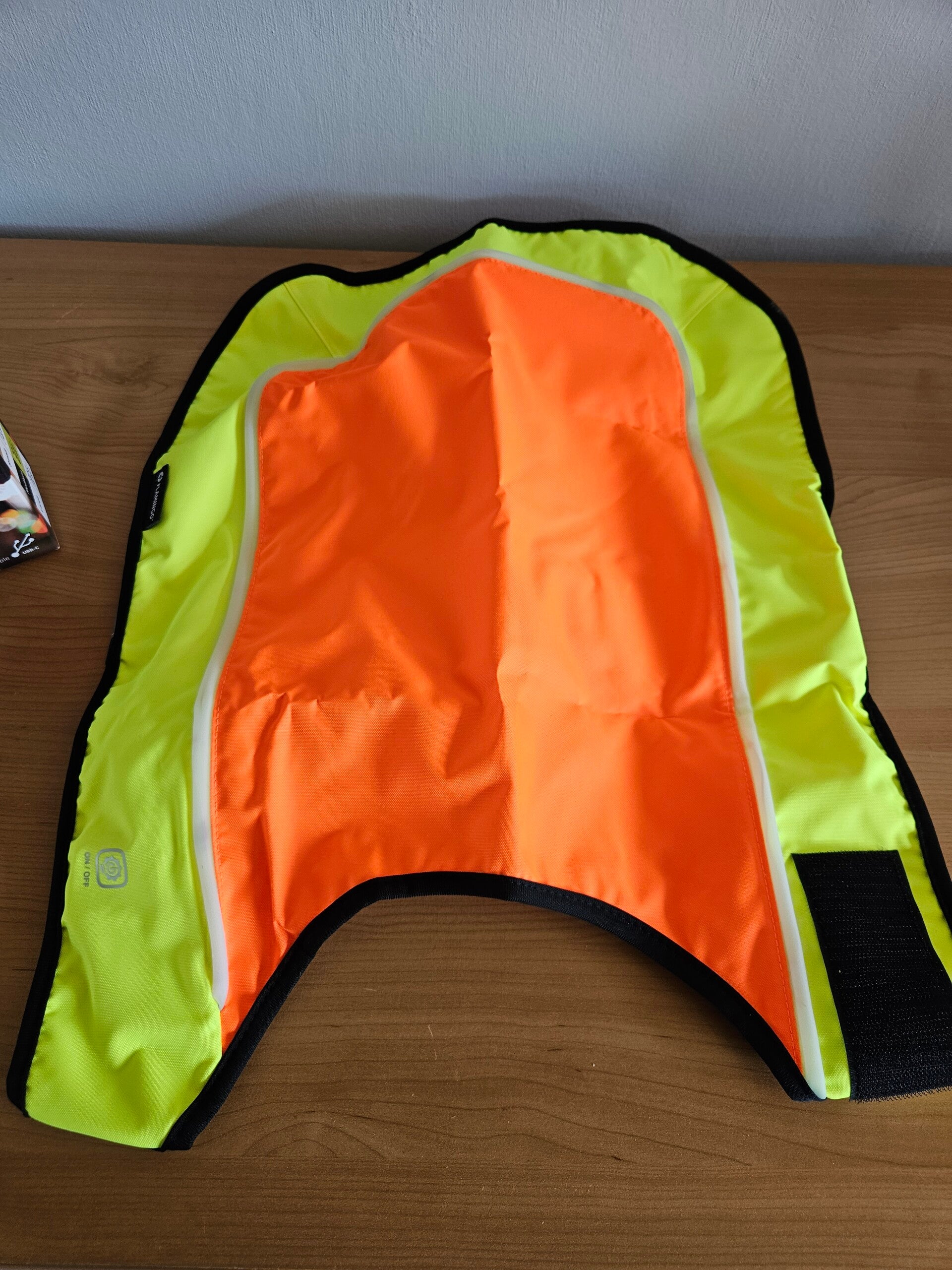 Veiligheid / reflecterende hondenjas (smal 30cm)