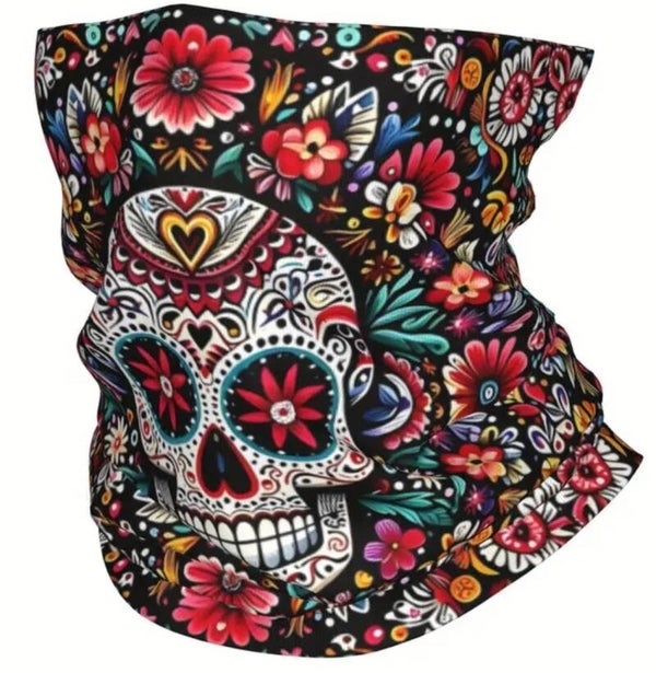 Cache-cou, bandeau motif tête de mort.