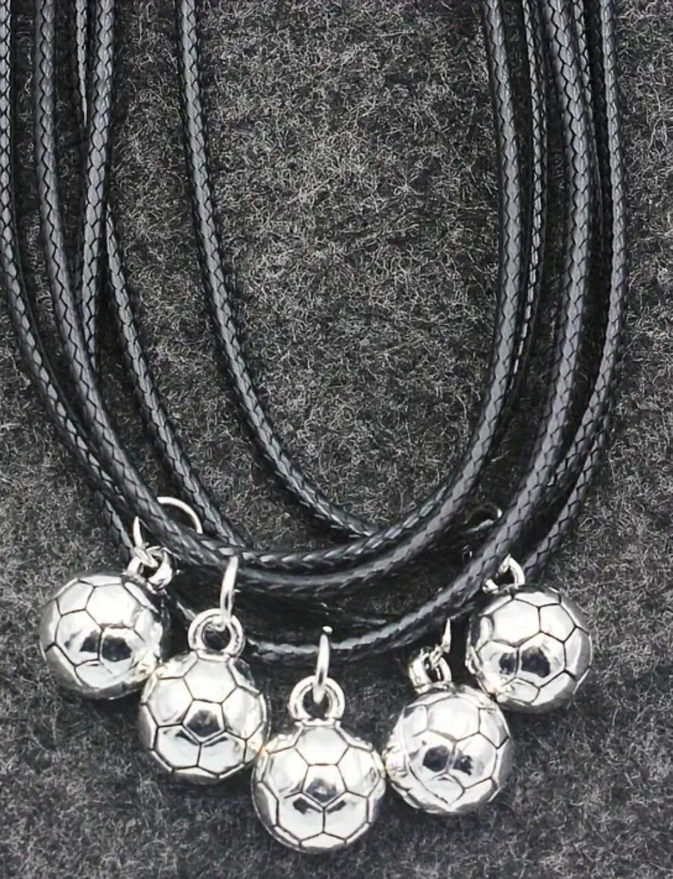 Collier ballon de foot