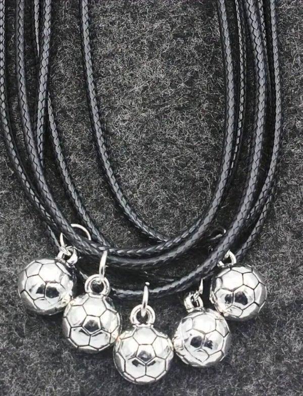 Collier ballon de foot