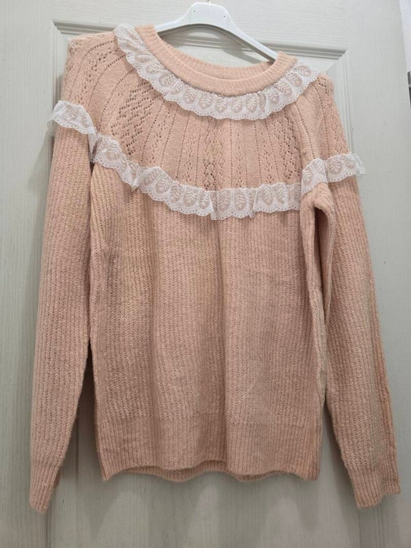 Pull avec fantaisie dentelle