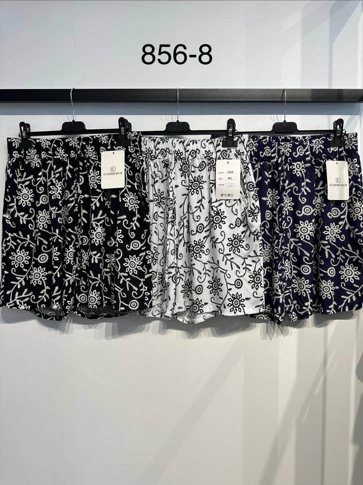 Short fluide motif floral