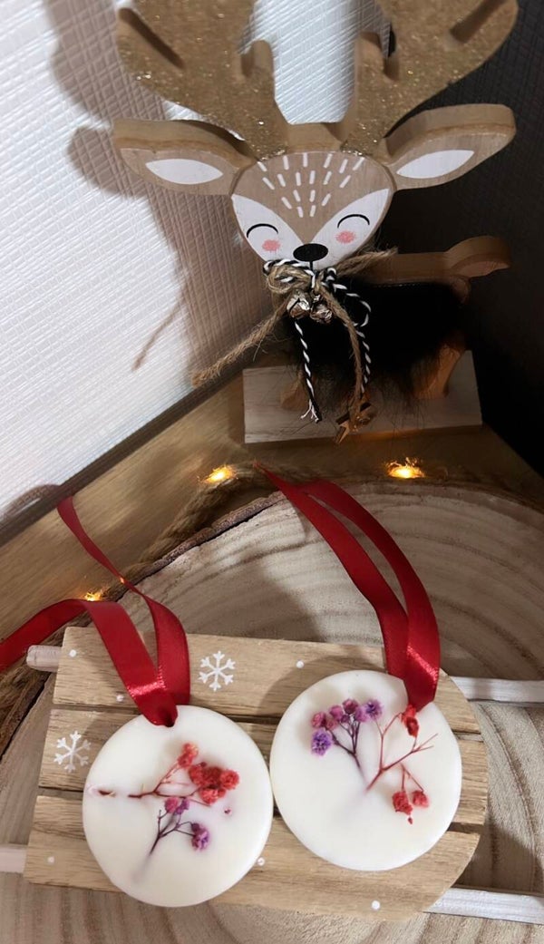 Suspension d’armoire fleurie