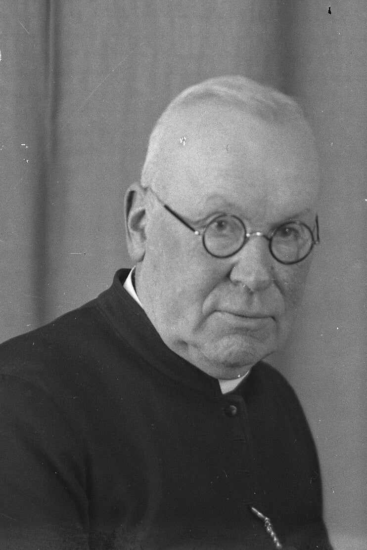 Pastoor Deken Van den Brekel, Kaatsheuvel.