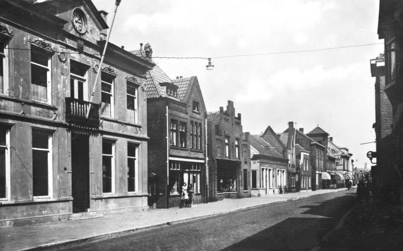 Hoofdstraat 4, ca. 1900.