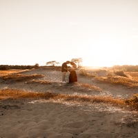 zwangerschapsshoot - warme en spontane zwangerschapsshoot op buiten locatie met fotograaf in kaatsheuvel, waalwijk, tilburg, loon op zand 