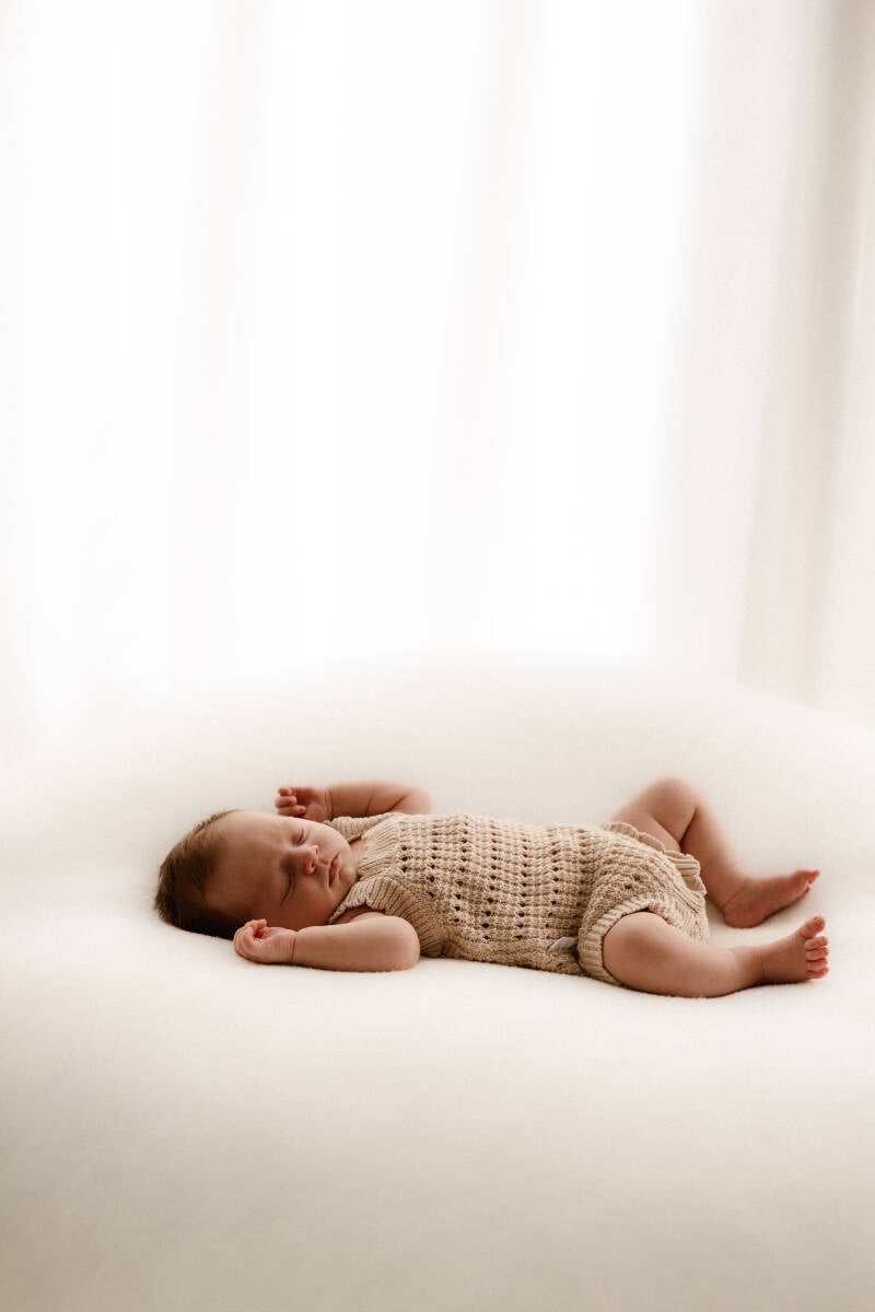 beau-newbornshoot-studio-kaatsheuvel-47-standard-ih5iqx.jpg