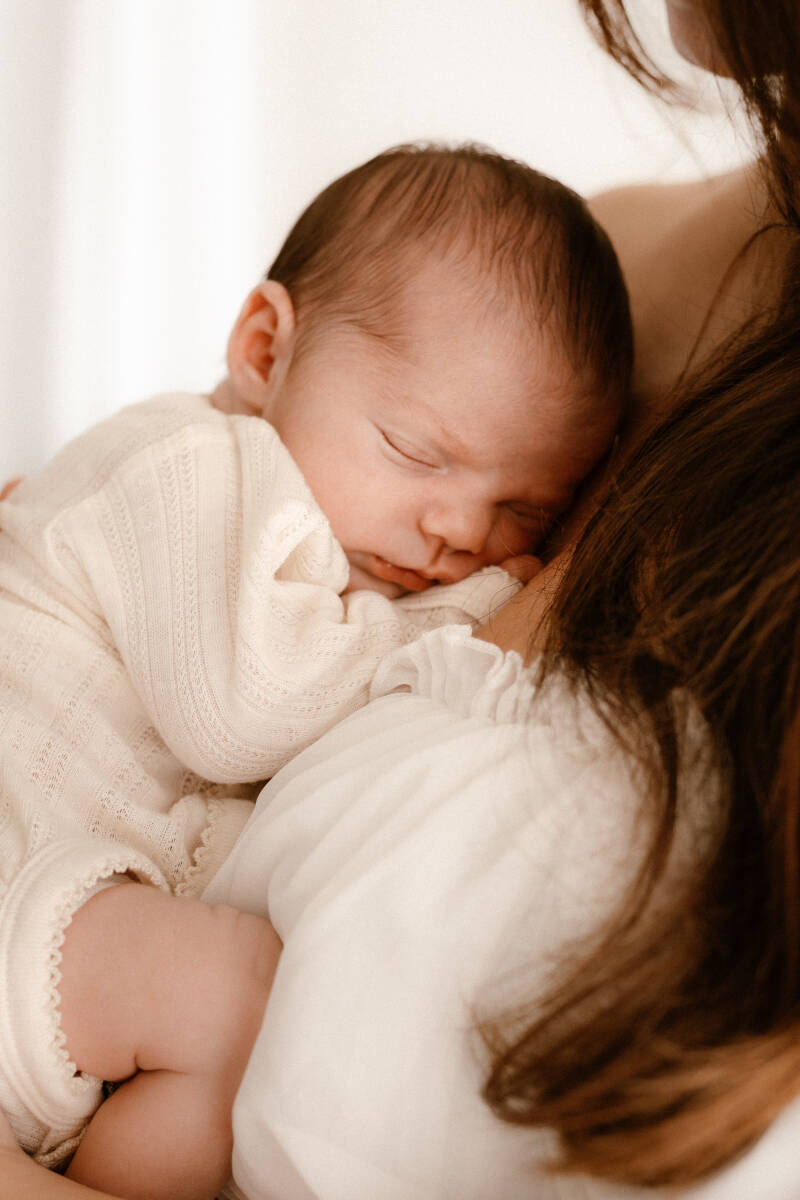 newborn-florine-2-standard.jpg