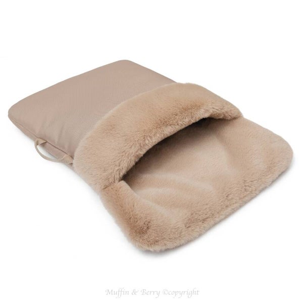 Muffin & Berry  Faux fur pocket Zara