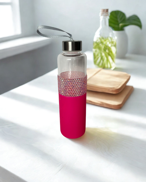 Glazen drinkbeker met roze sleeve & rhinestones
