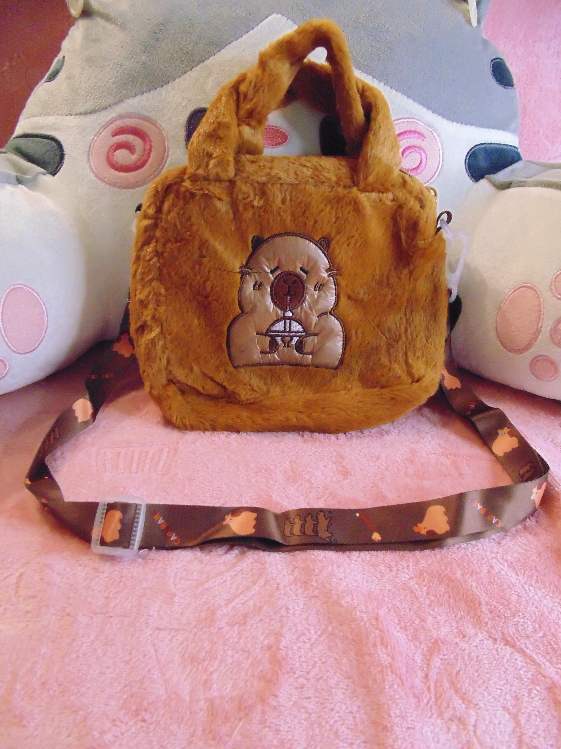 Sac Bandoulière en peluche Capybara