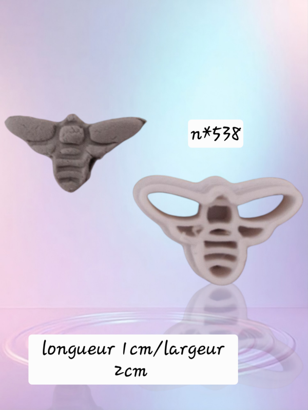 Emporte pièce , cutter clay