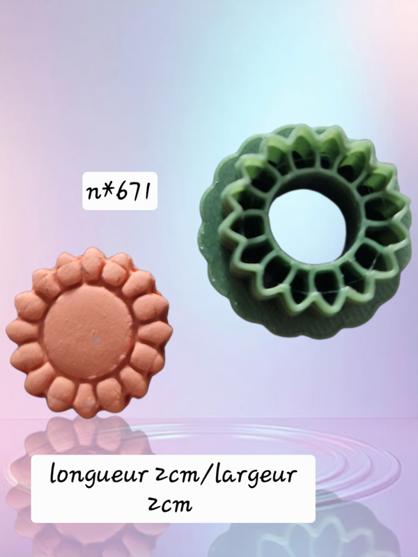 Emporte pièce , cutter clay