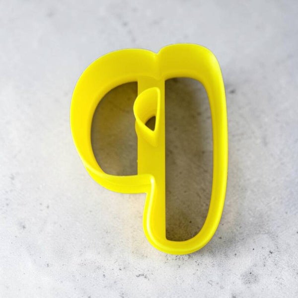 Emporte pièce , cutter clay, lettre bulle (P)