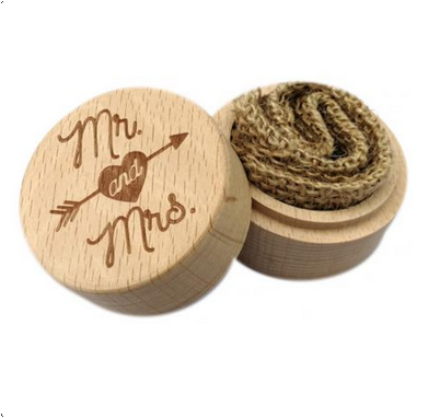 Ringdoosje hout Mr. and Mrs.