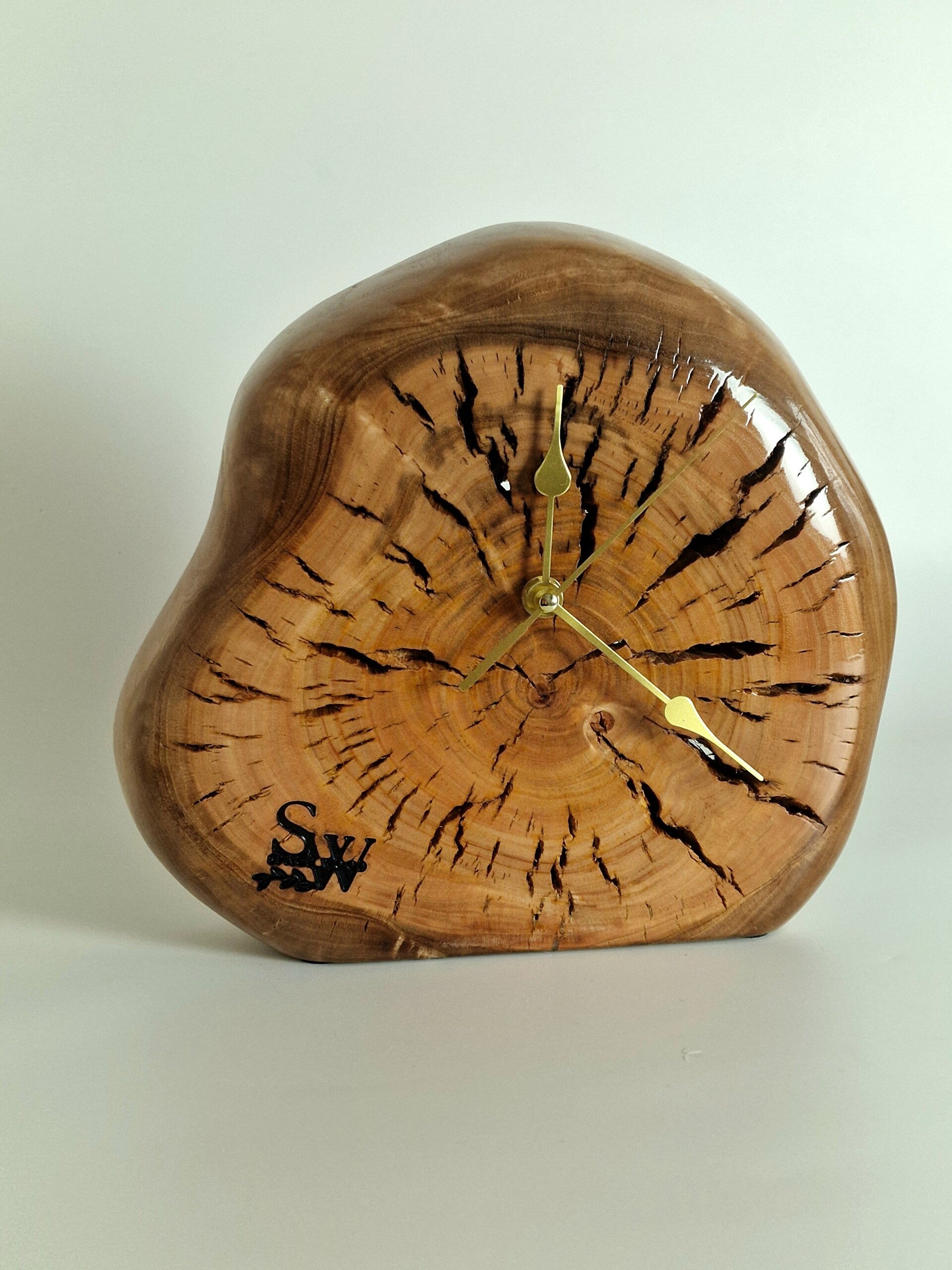 Handmade Ash Wood Desk Clock – Live Edge Artisan Timepiece