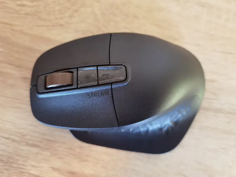 Gehäuse und Oberflächenstruktur der CHERRY STREAM MOUSE ULTIMATE nach dem Praxistest
