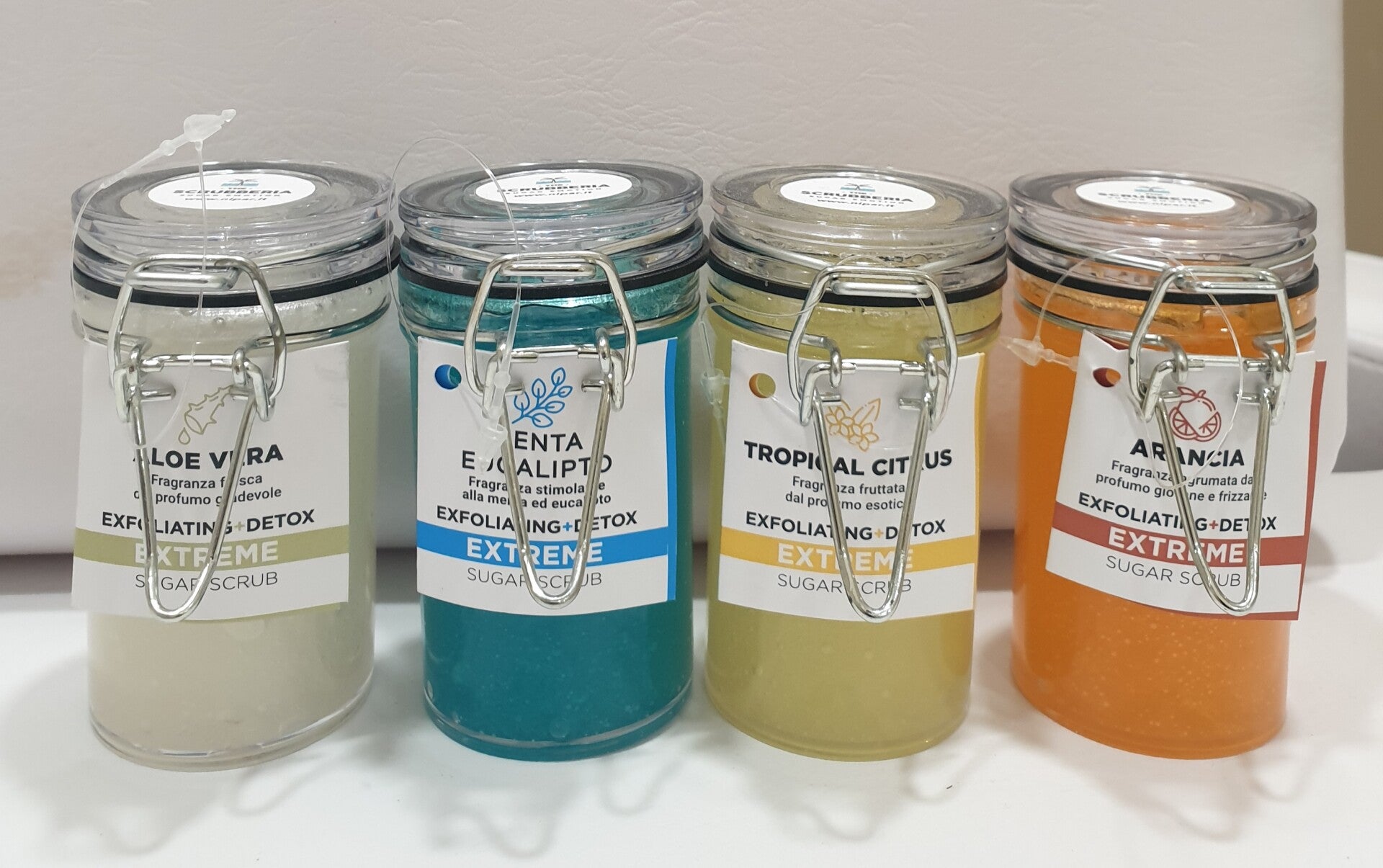 Infinitamente donne scrub : aloe vera, arancia, menta eucalipto, tropical citrus.