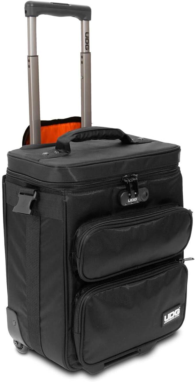 UDG Ultimate Digital Trolley to Go Wasserabweisendes Nylon 420D Gepolstertes Hauptfach bietet Platz für bis zu 15" Laptop Vinyl Tonregler und MIDI-Controller (Pioneer DDJ-WeGO2, Rane Sixty-Four, NI Traktor Z2, Reloop Mixage IE, Vestax Spin 2, Novation Twi