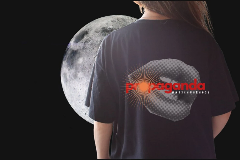 Propaganda Massenhypnose T-Shirt | The 4th Industrial Revolution | WEF | Agenda 2030 | T-shirt Unisex Softstyle Tee Shirt | Protest Shirt Wenn Sie sich gegen die Propaganda und die Massenhypnose wehren wollen, die das World Economic Forum und seine Agenda