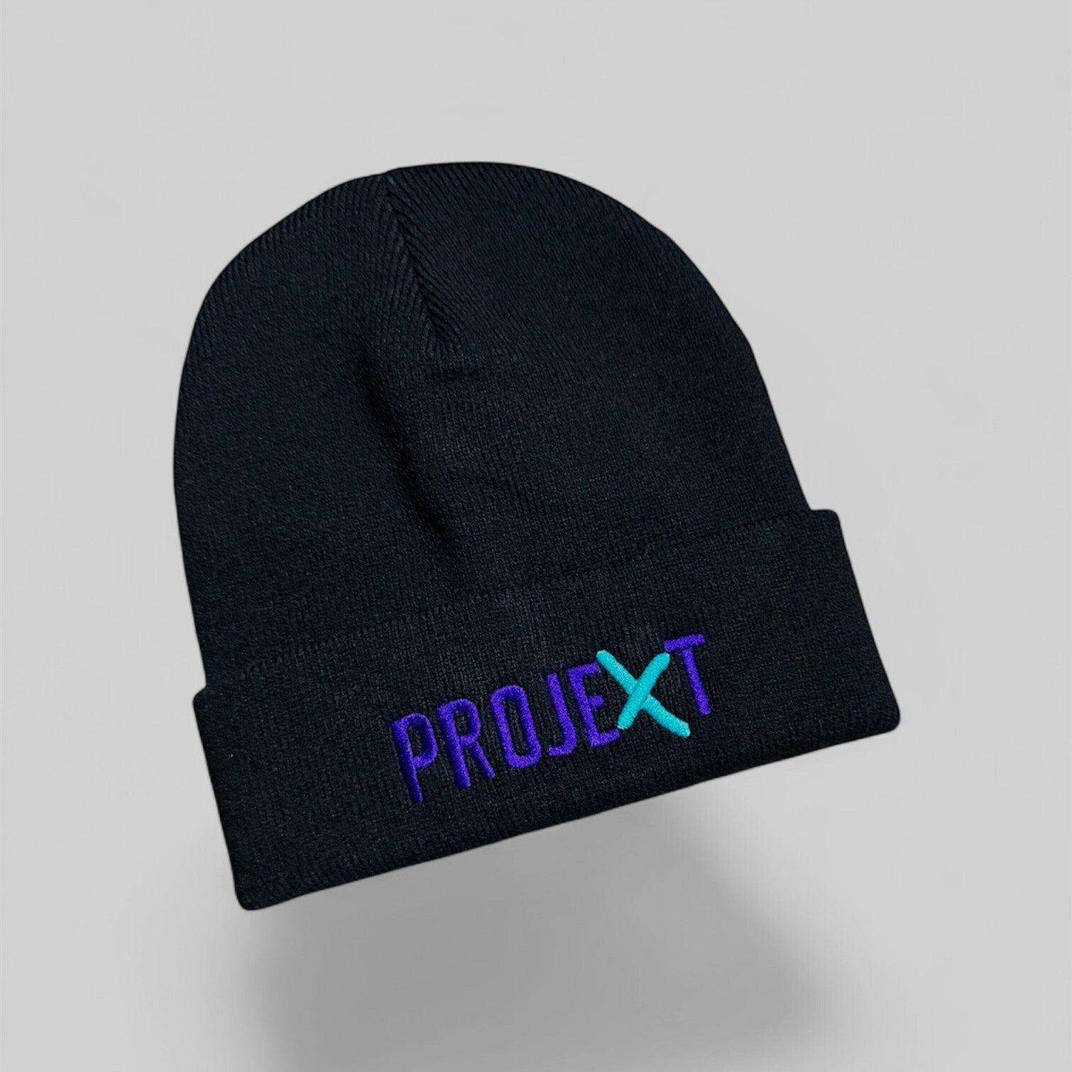 PROJEXT Geborduurde Muts