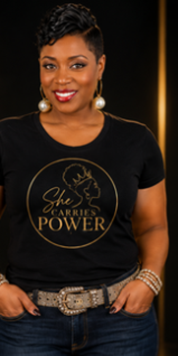 She Carries Power T-Shirt