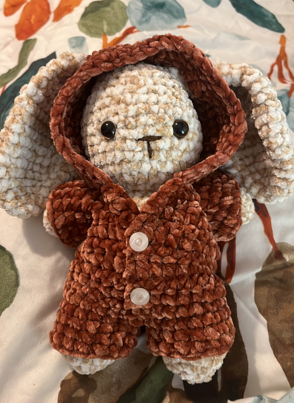 Conejo mediano con pijama