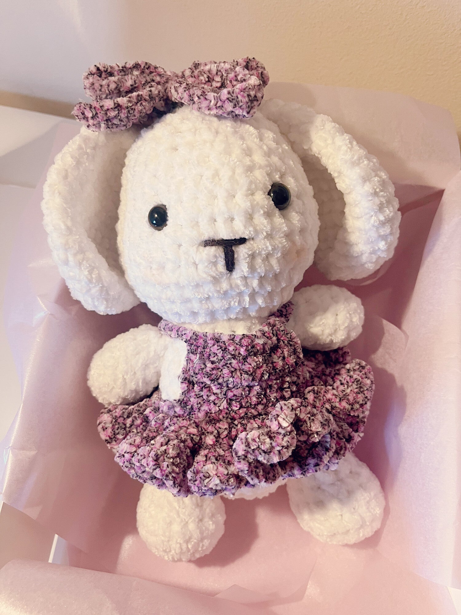 Coneja grande con ropa