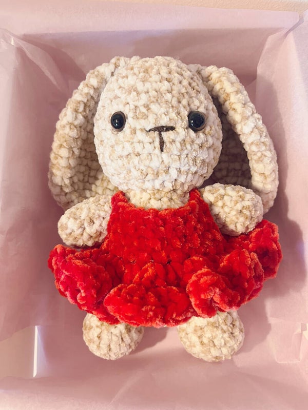 Coneja mediana con vestido