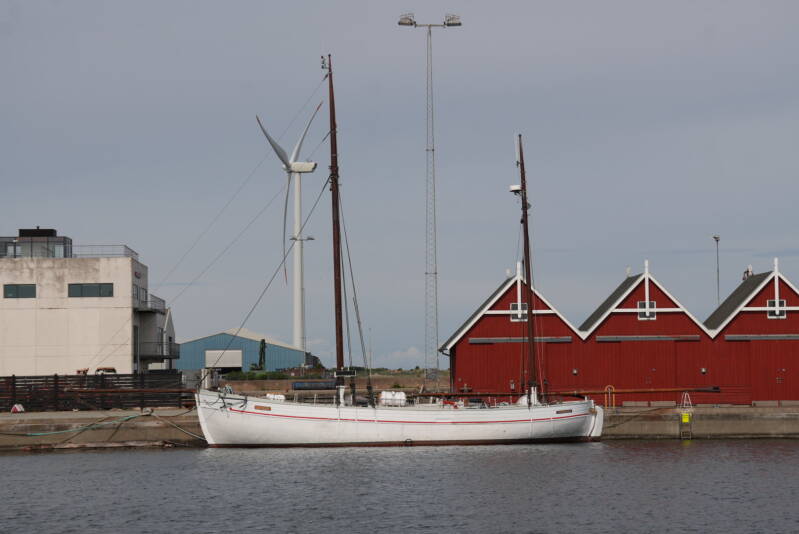 dsc01242-standard.jpg