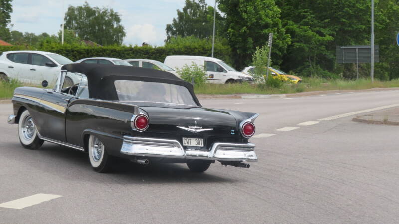 img_5233-standard-wc2iym.jpg