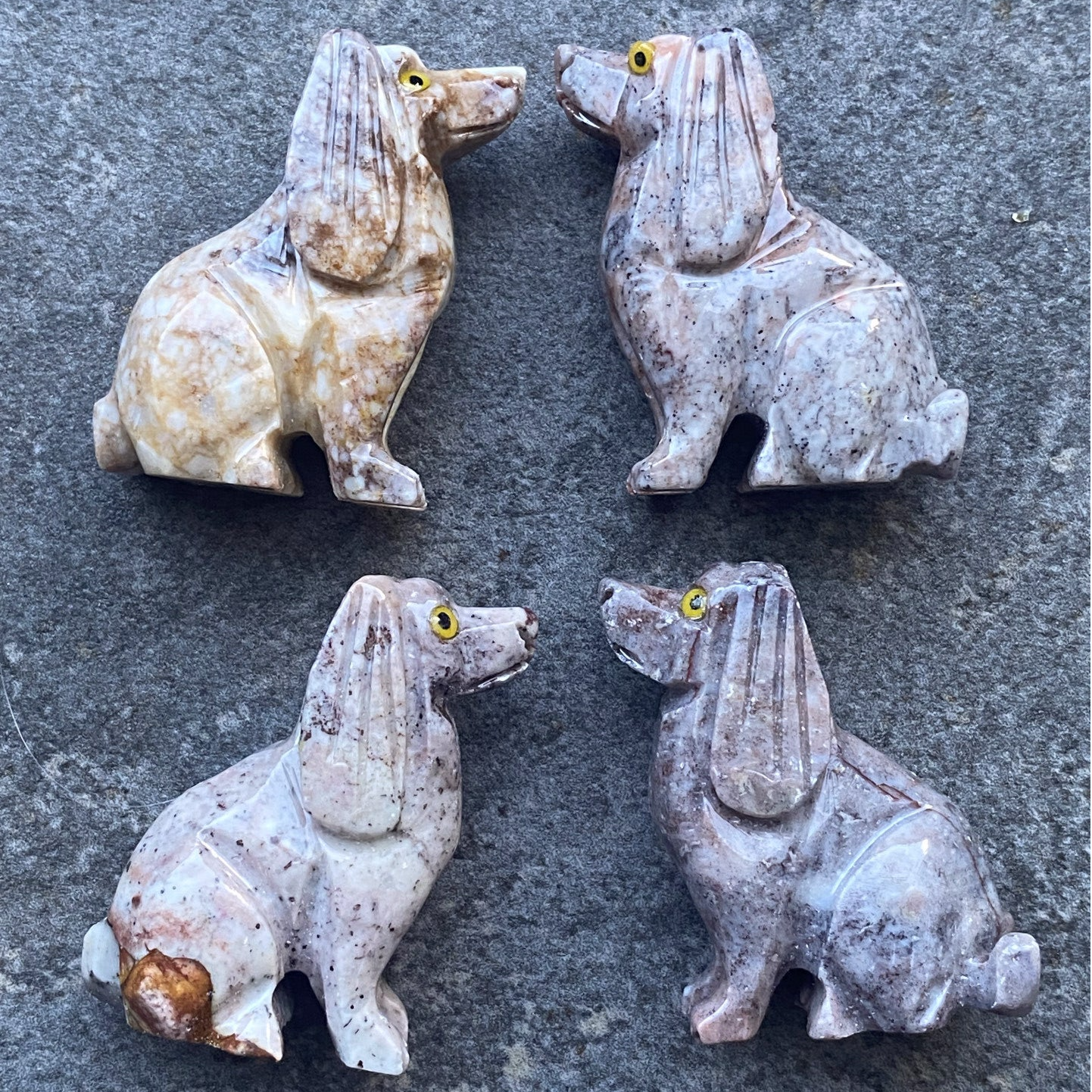 Stenen beeldjes cavalier